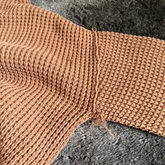Free People Pullover Waffle knit sweater Oversized Orange Brown Distressed L - Picture 12 of 15